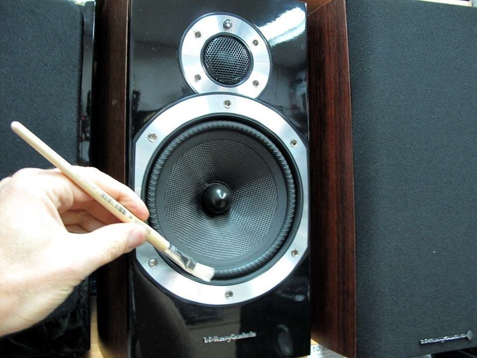 Как улучшить звучание автомобильной колонки