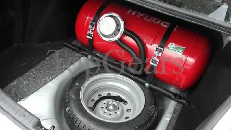 Почему на газу не заводится авто: основные причины и способы решения проблемы