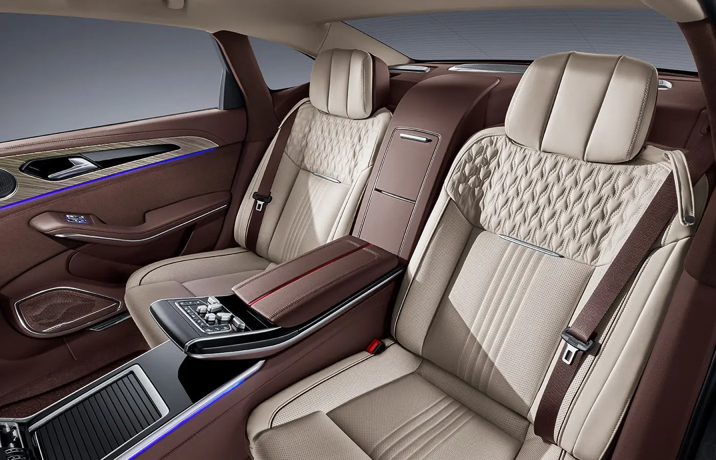 Что такое салон люкс-автомобиля?