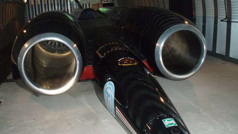 Рекорд скорости на автомобиле с двигателем внутреннего сгорания