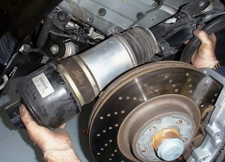 ТОП‑5 причин, почему выходит из строя пневмоподвеска